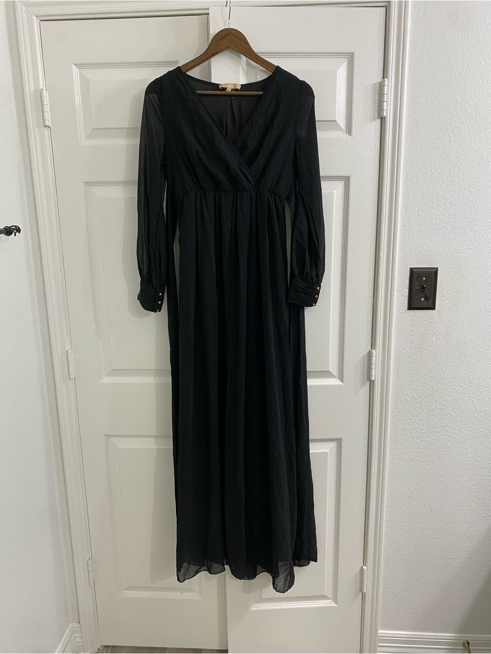 Black Long Sleeve Maxi Dress with V-Neck
